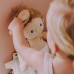 Dinkum-Dolls-Pinewood-brush_800x